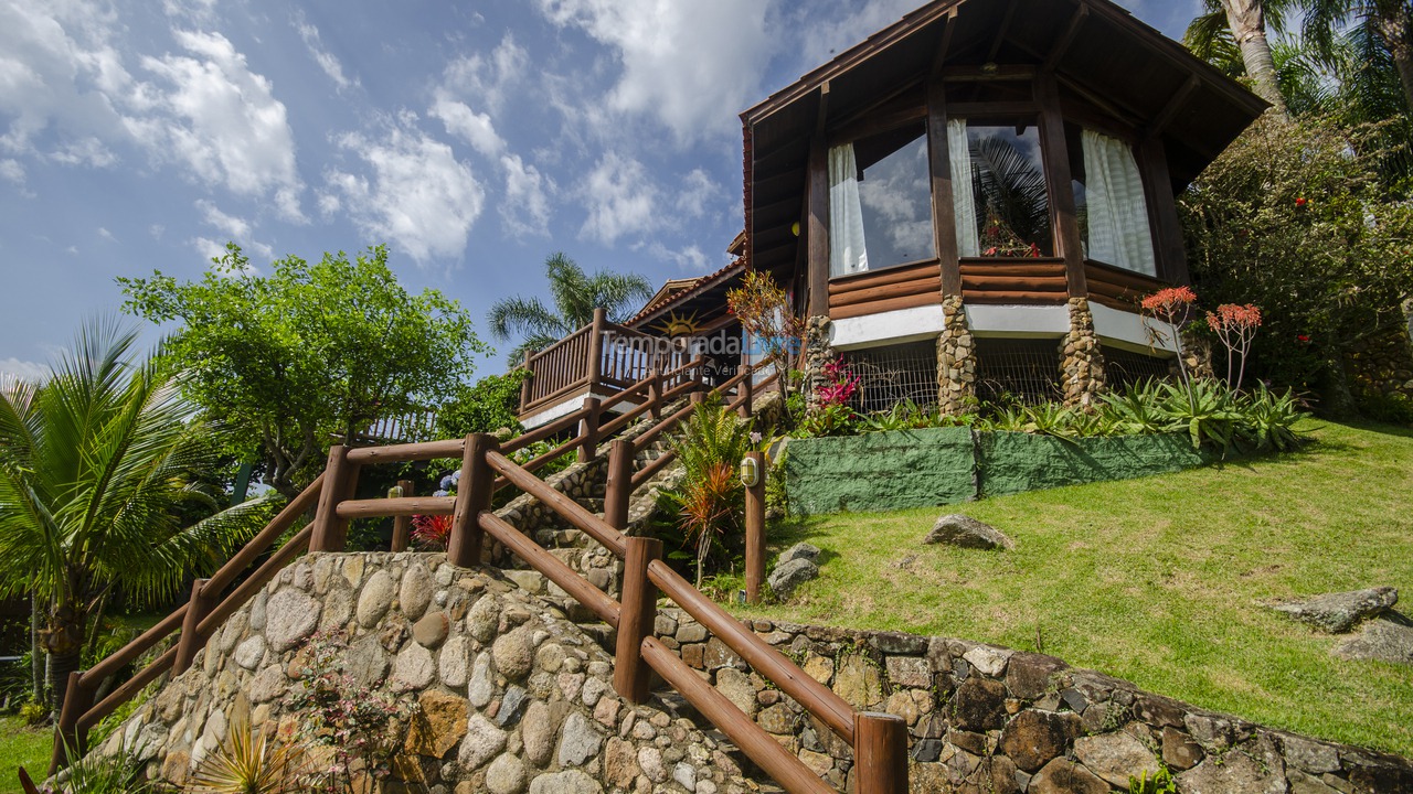 Casa para alquiler de vacaciones em Garopaba (Praia do Silveira)