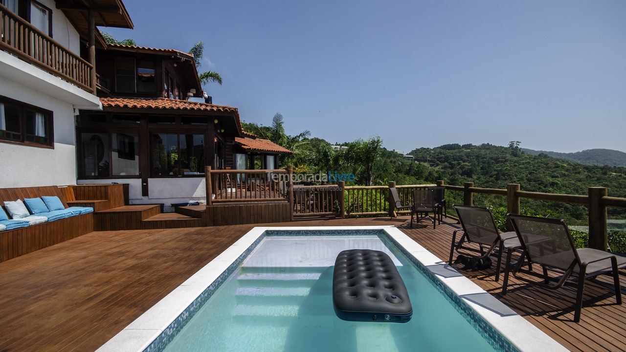 Casa para alquiler de vacaciones em Garopaba (Praia do Silveira)