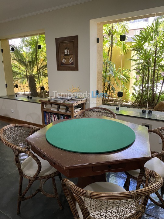 Apartment for vacation rental in Guarujá (Enseada)