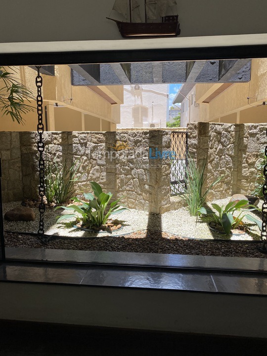 Apartment for vacation rental in Guarujá (Enseada)