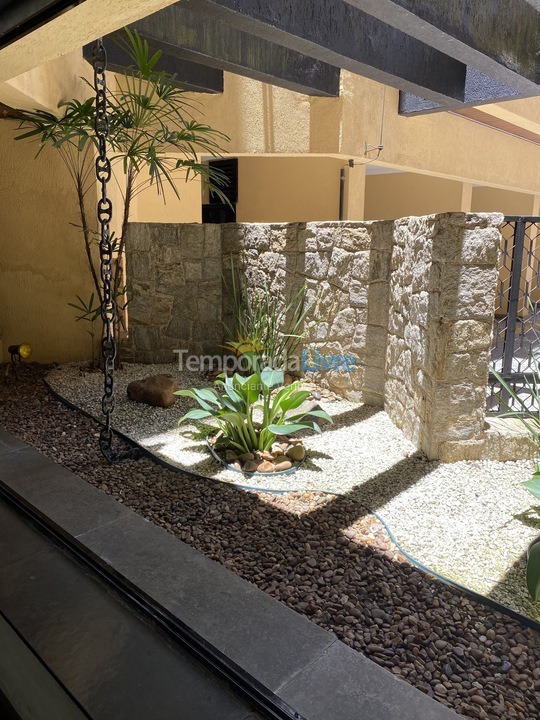 Apartment for vacation rental in Guarujá (Enseada)