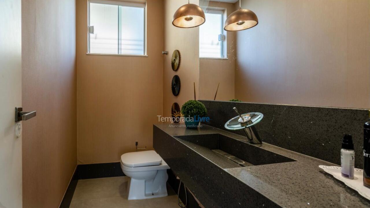 Casa para aluguel de temporada em Camaçari (Praia de Guarajuba)