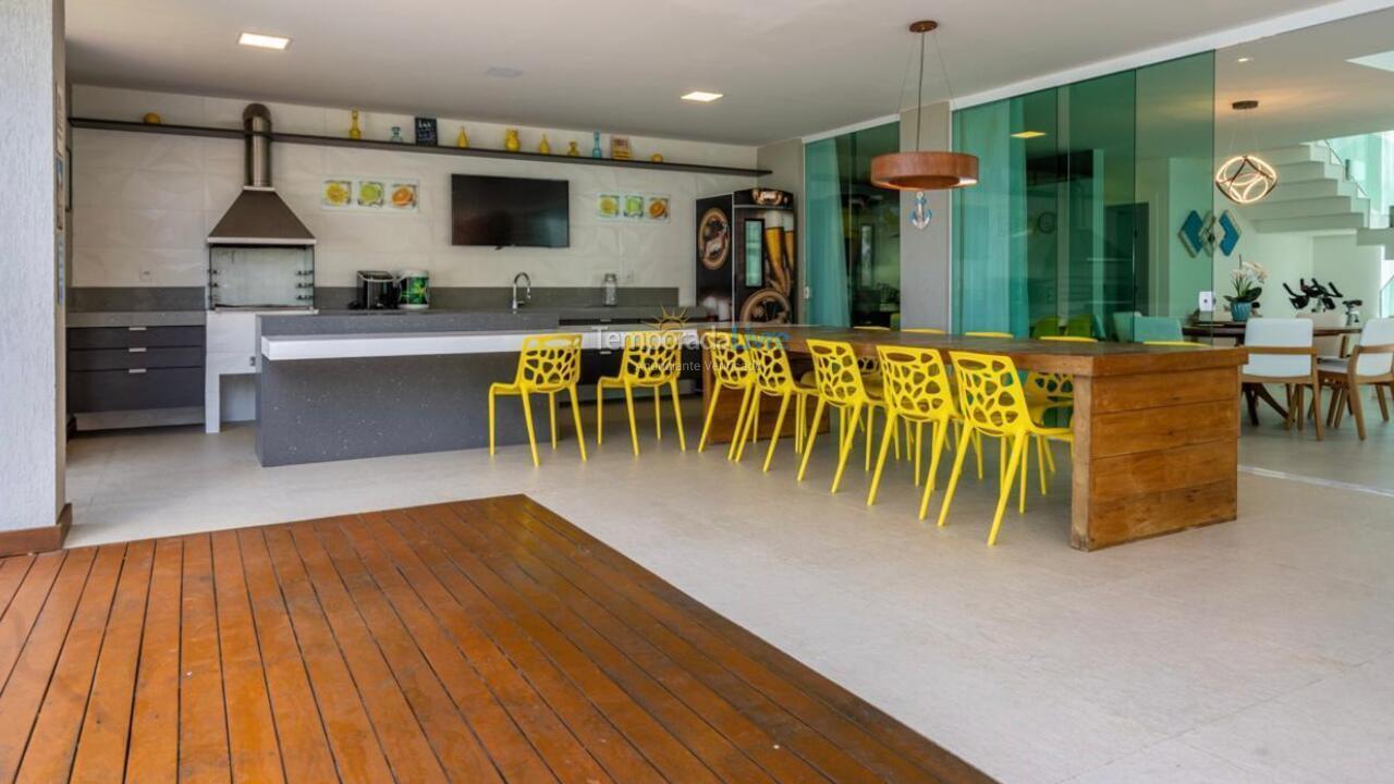 Casa para aluguel de temporada em Camaçari (Praia de Guarajuba)