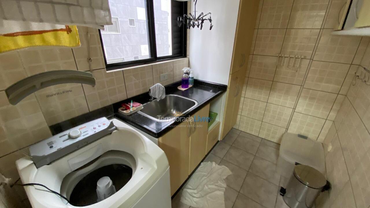 Apartamento para aluguel de temporada em Balneário Camboriú (Praia Central)