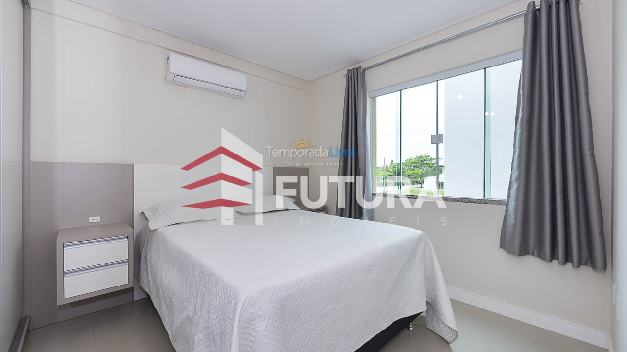 Apartamento para aluguel de temporada em Bombinhas (Canto Grande)