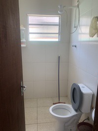 Alugo casa em mongagua l