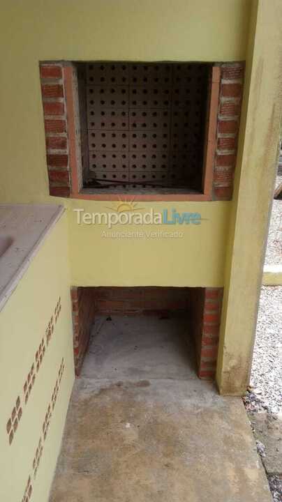 Casa para aluguel de temporada em São Francisco do Sul (Ubatuba)