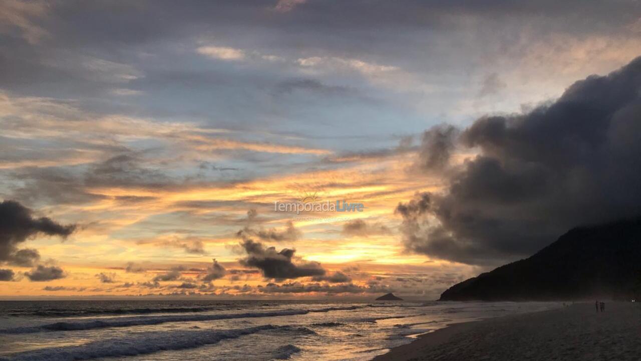 Casa para aluguel de temporada em São Sebastião (Maresias)
