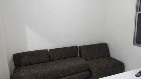 Apartment renovated great location near the beach