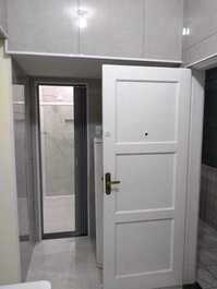 Apartment renovated great location near the beach