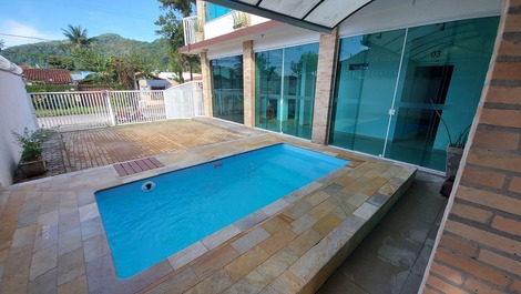 House for rent in Ubatuba - Praia Grande