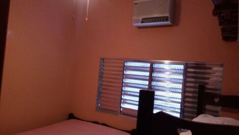 Casa con piscina / Ubatuba /