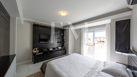 Splendid house, beautiful and well located in Jurerê Internacional.