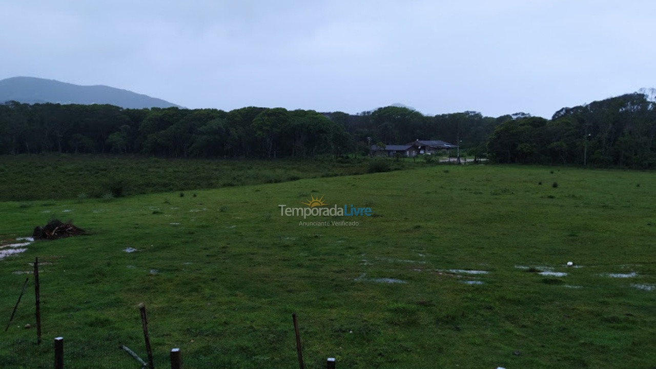 House for vacation rental in Garopaba (Areias da Palhocinha)