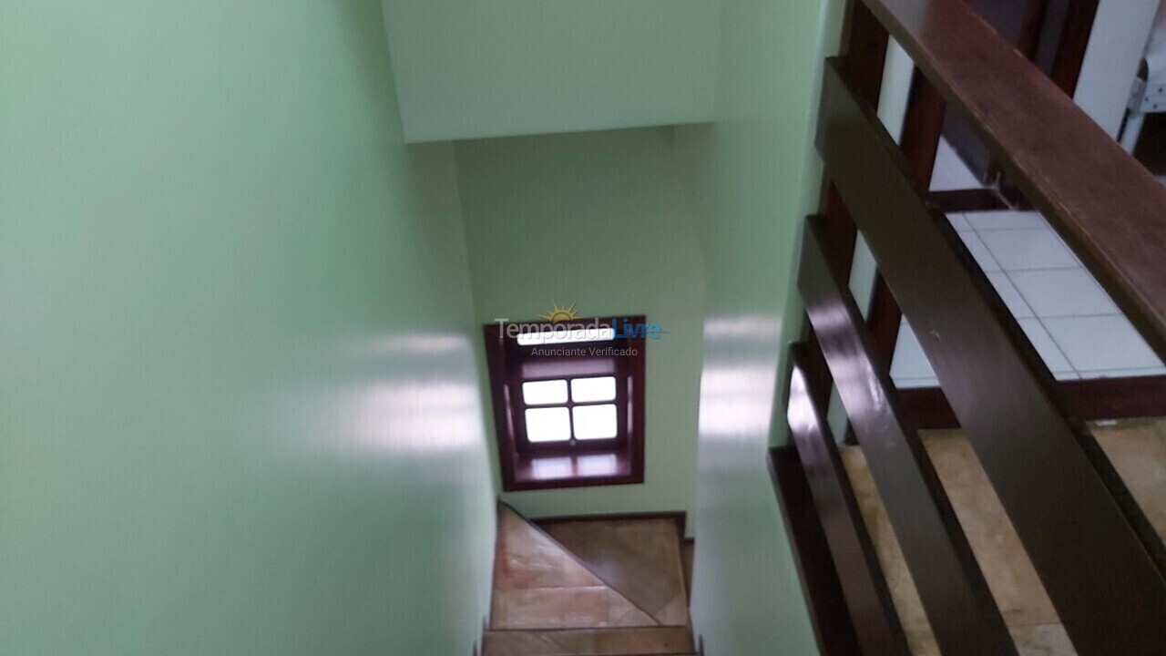 Casa para aluguel de temporada em Bertioga (Praia da Enseada)