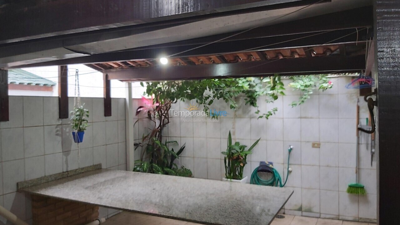 Casa para aluguel de temporada em Bertioga (Praia da Enseada)