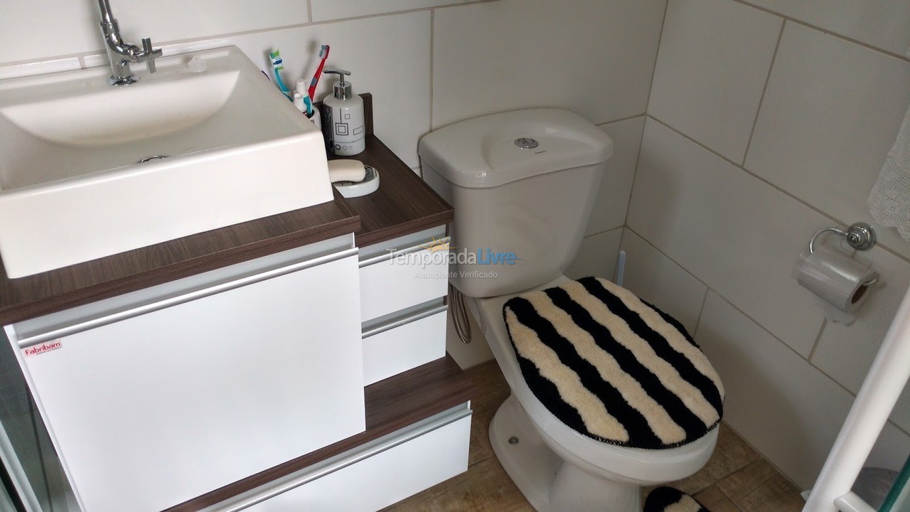 Casa para aluguel de temporada em Imbituba (Praia do Rosa)