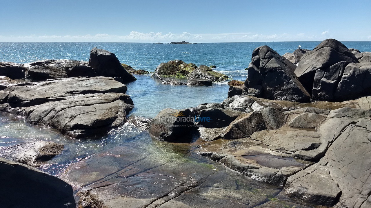 Casa para aluguel de temporada em Imbituba (Praia do Rosa)