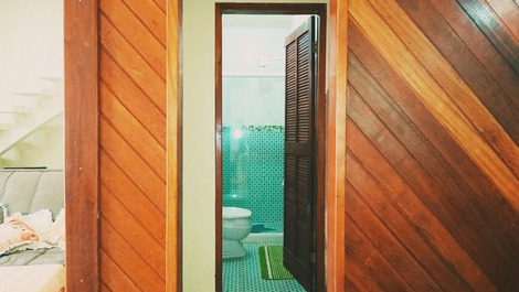 House in Cabo Frio with 3 suites and a swimming pool just a few steps from the sea!