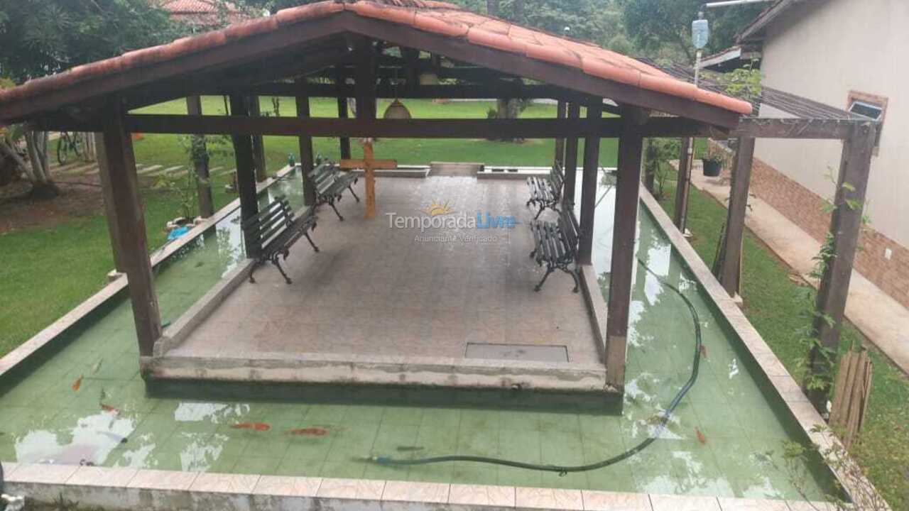 Chácara / sítio para aluguel de temporada em Nazaré Paulista (Ribeirao Acima)