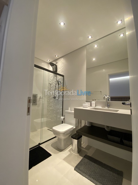 Casa para aluguel de temporada em Bertioga (Riviera de São Lourenço)