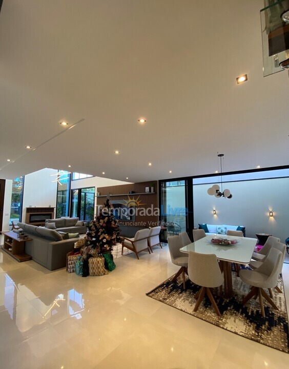 Casa para aluguel de temporada em Bertioga (Riviera de São Lourenço)