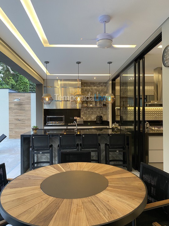 Casa para aluguel de temporada em Bertioga (Riviera de São Lourenço)