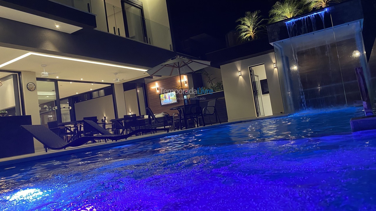 Casa para aluguel de temporada em Bertioga (Riviera de São Lourenço)