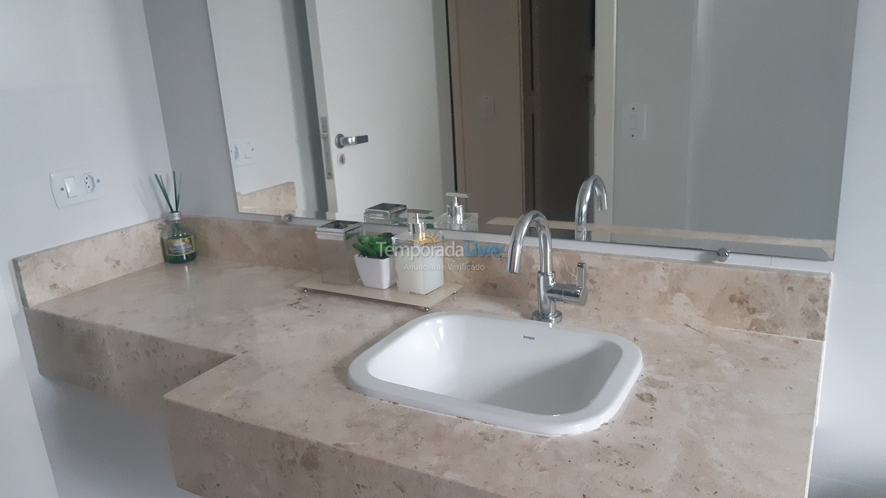 Apartamento para alquiler de vacaciones em Guarujá (Pitangueiras)