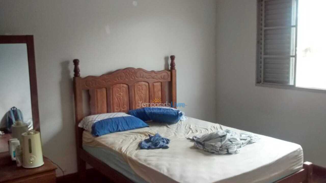 Casa para aluguel de temporada em Piumhi (Bairro Cidade Nobre)