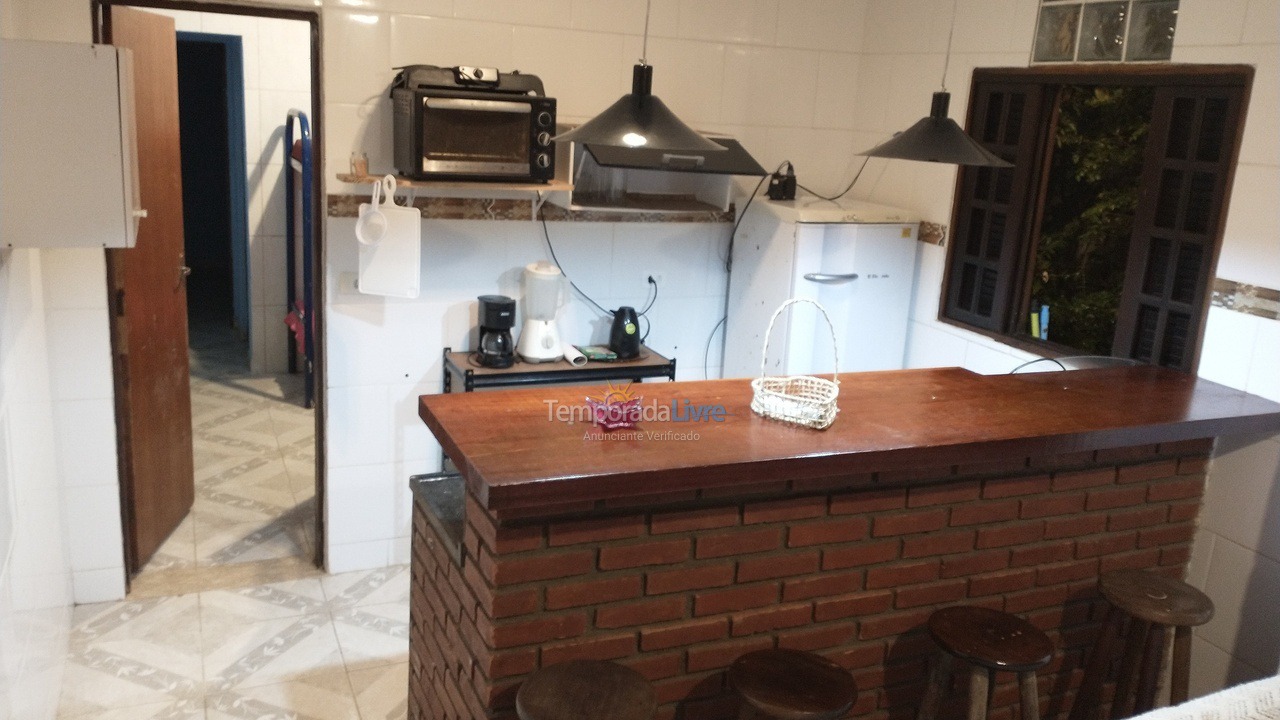 Casa para aluguel de temporada em São Sebastião (Vila Sahy)