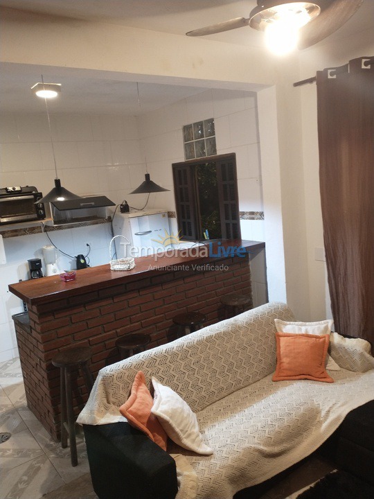 Casa para aluguel de temporada em São Sebastião (Vila Sahy)