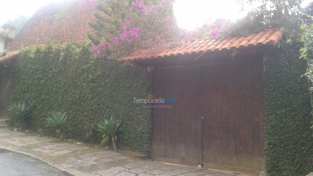 Casa para aluguel de temporada em Teresópolis (Granja Guarani)