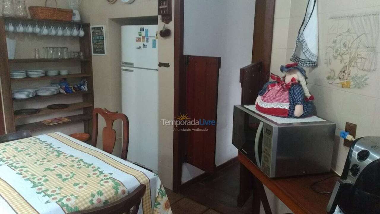 Casa para aluguel de temporada em Teresópolis (Granja Guarani)