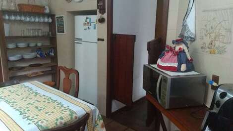 Casa c/ Churrasqueira,Piscina Perto da CBF, Feirarte, Parque NAC