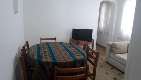Apartamento playa Tombo Guarujá, 2 habitaciones. 2 baños.
