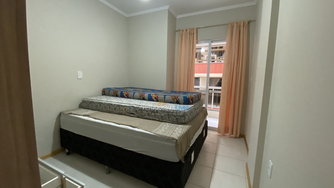 Apartment for vacation rental in Itapema (Meia Praia)