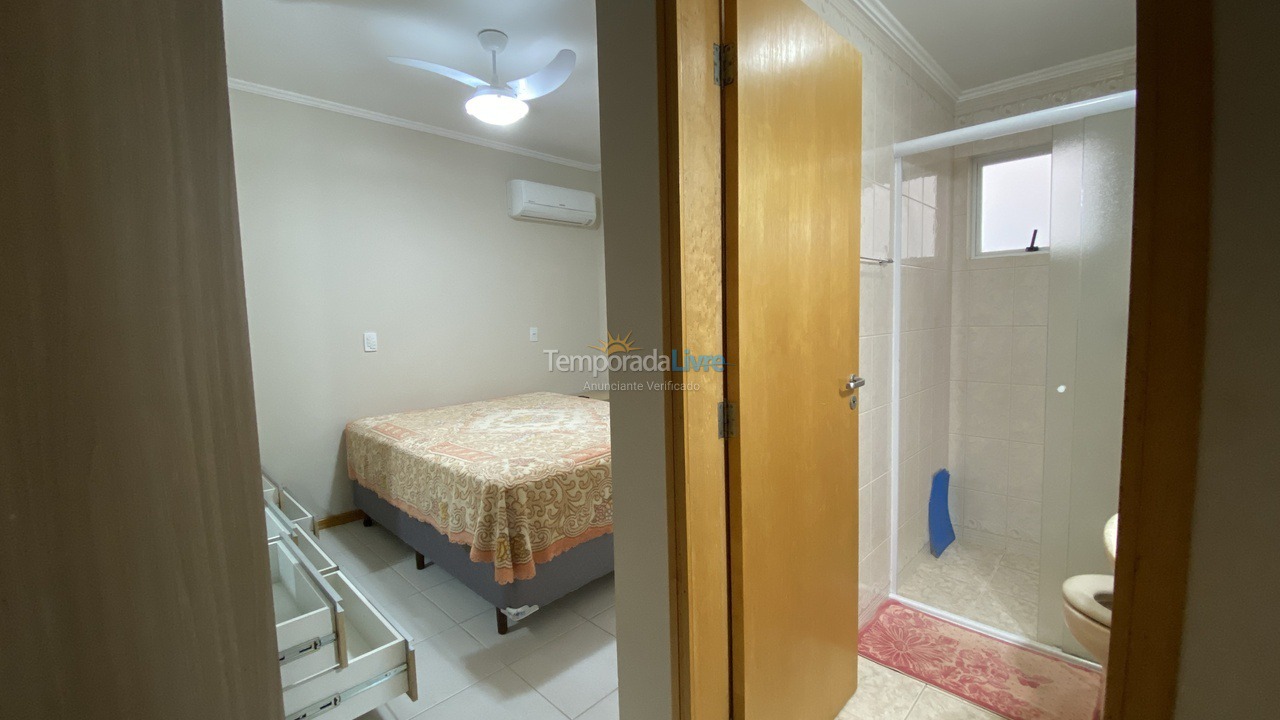 Apartment for vacation rental in Itapema (Meia Praia)