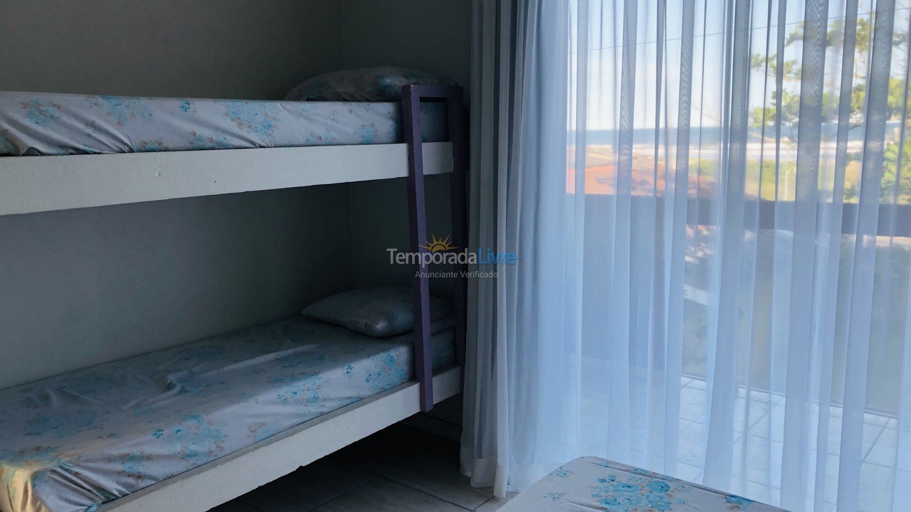 Apartamento para aluguel de temporada em Pontal do Paraná (Balneário Leblon)