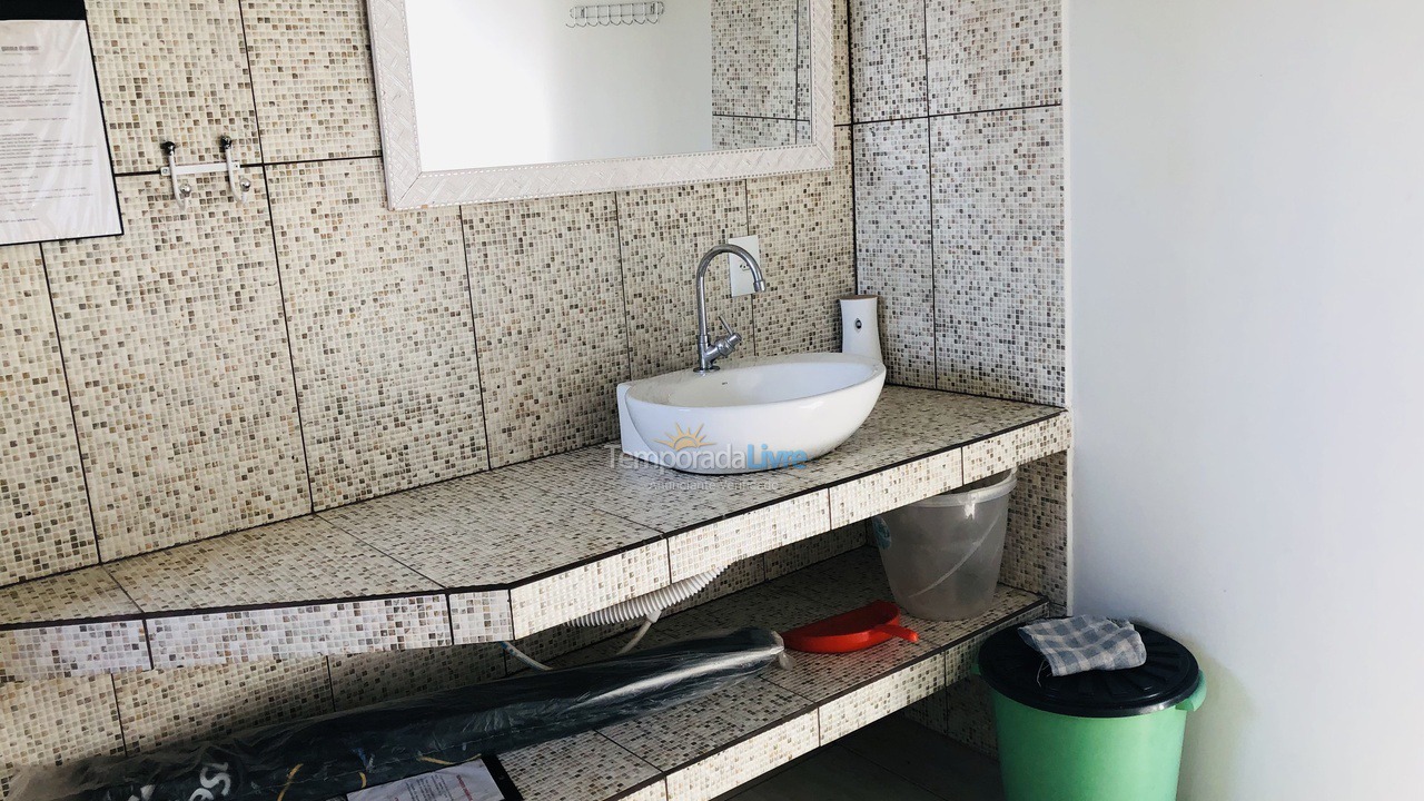 Apartamento para aluguel de temporada em Pontal do Paraná (Balneário Leblon)