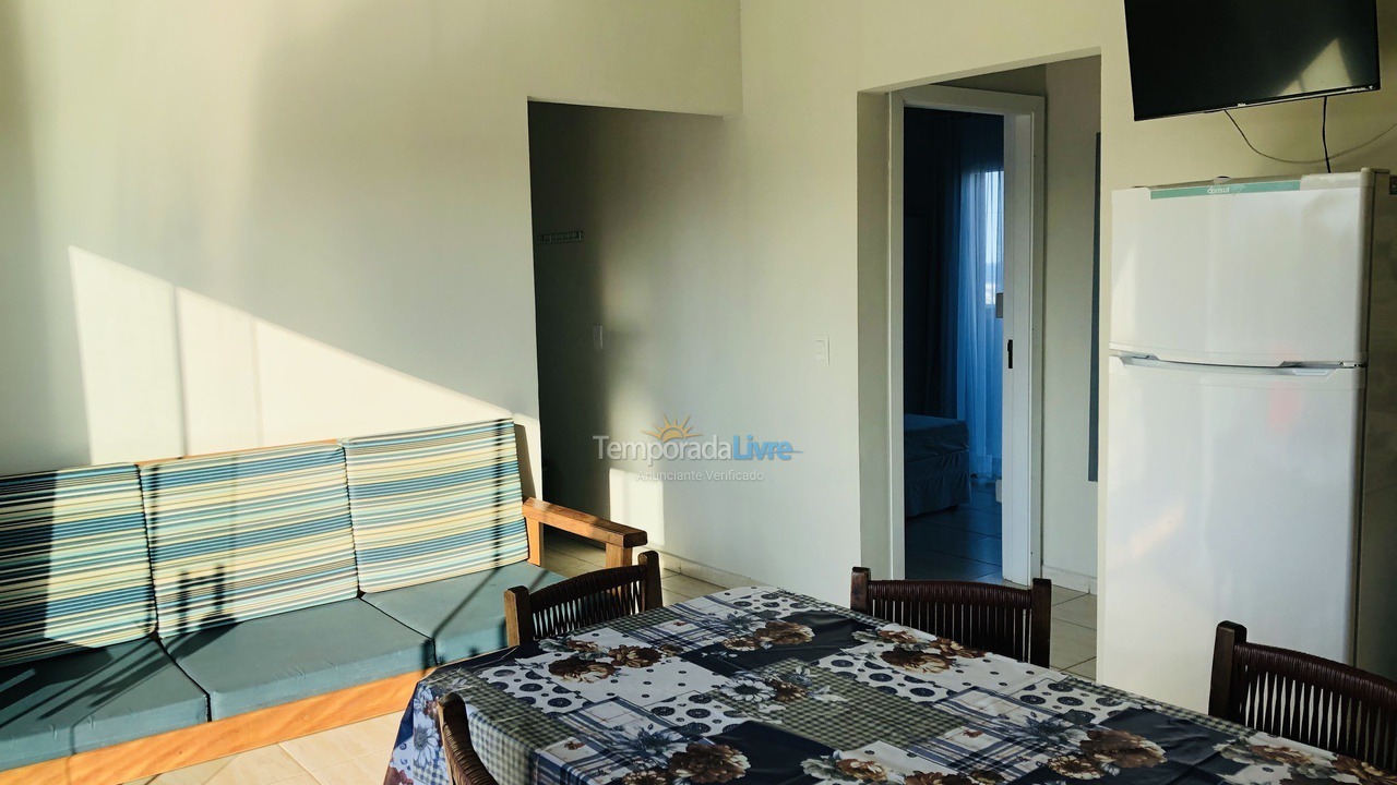 Apartamento para aluguel de temporada em Pontal do Paraná (Balneário Leblon)
