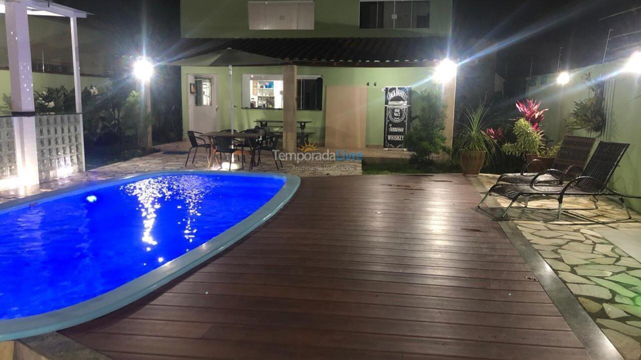 Casa para aluguel de temporada em Ubatuba (Lagoinha)