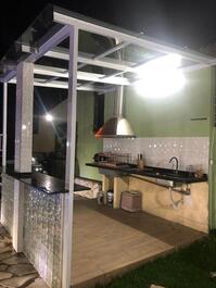 Casa para até 8 hóspedes na praia de lagoinha/ ubatuba