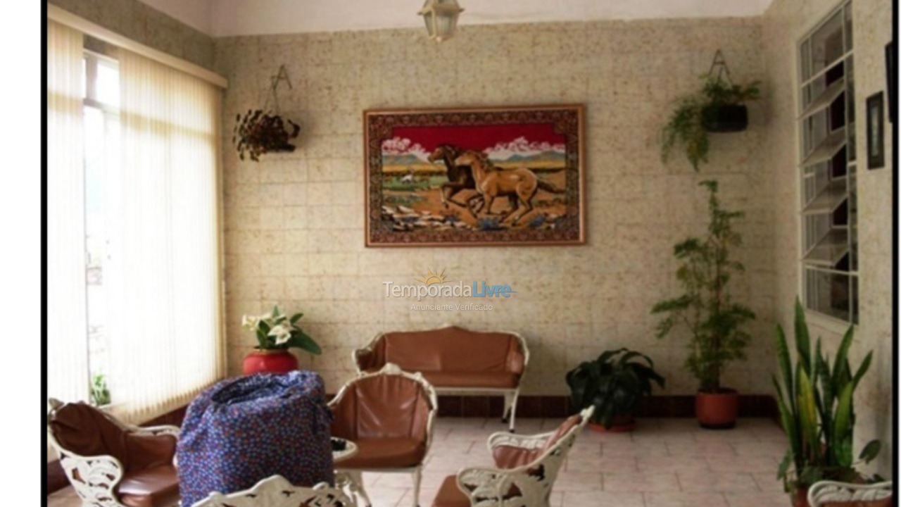 Apartment for vacation rental in São Lourenço (Centro)