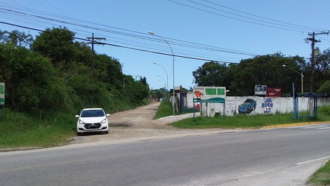 1 minuto y medio de Praia Vista Linda Bertioga SP