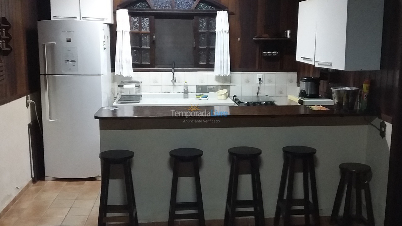 Casa para alquiler de vacaciones em Bertioga (Vista Linda)