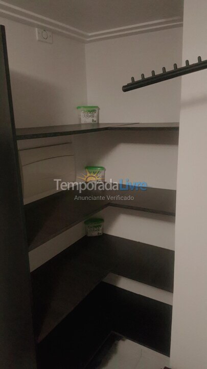 Apartamento para aluguel de temporada em Caraguatatuba (Massaguaçu)