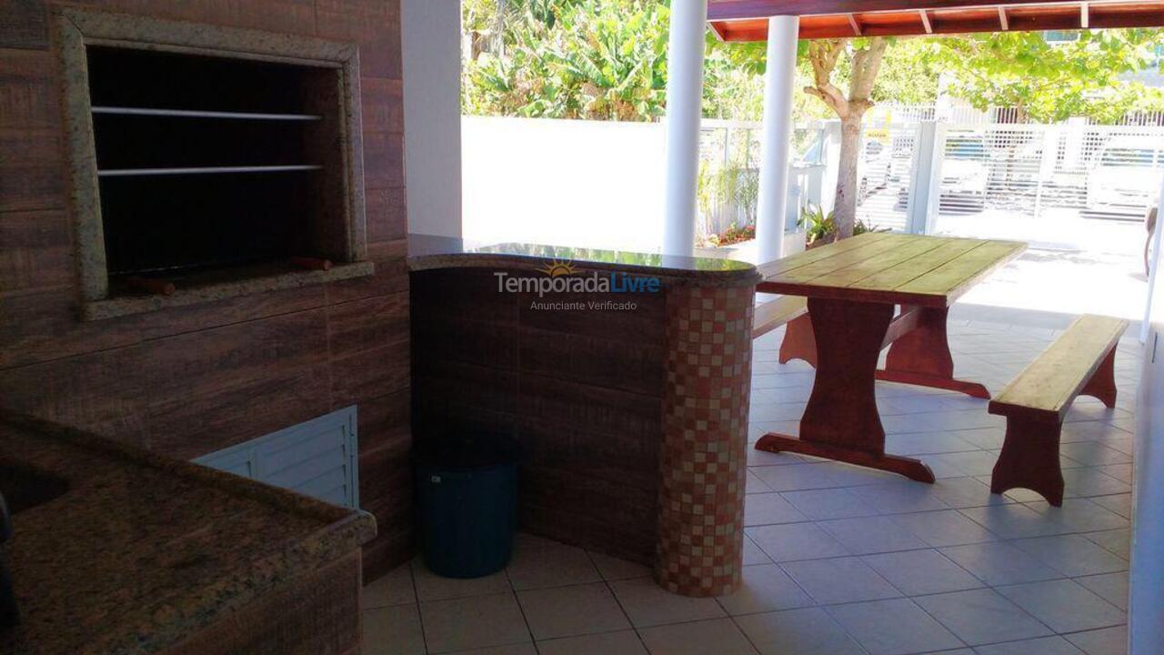 Casa para alquiler de vacaciones em Governador Celso Ramos (Praia de Palmas)