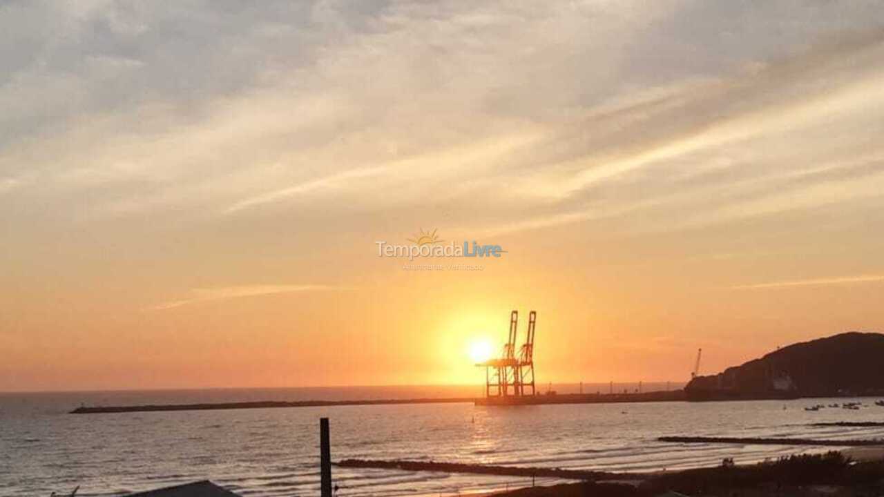 Casa para alquiler de vacaciones em Imbituba (Vila Nova)