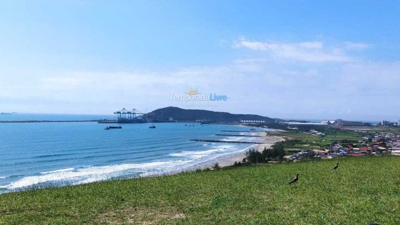 Casa para alquiler de vacaciones em Imbituba (Vila Nova)